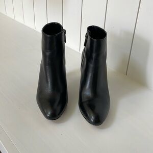 Brooks Brothers 346 ankle boots